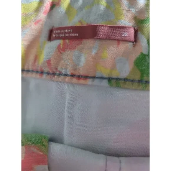 NWT Anthropologie Pilcro Wanderer Low-Rise Shorts - 28 Waist - Picture 6 of 8